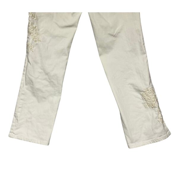 LRL Lauren Jeans Women's Size 10 Off White w/Light Gold Embroidered Design - Picture 4 of 6